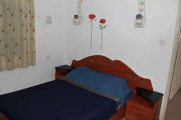 Zimmer Dora Dead Sea (Newe Zohar)